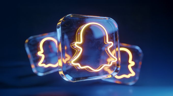 Snapchat Facts: The Untold Story of a Social Media Giant